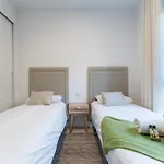 Апартаменты Coastal Retreat With Shared Pool,